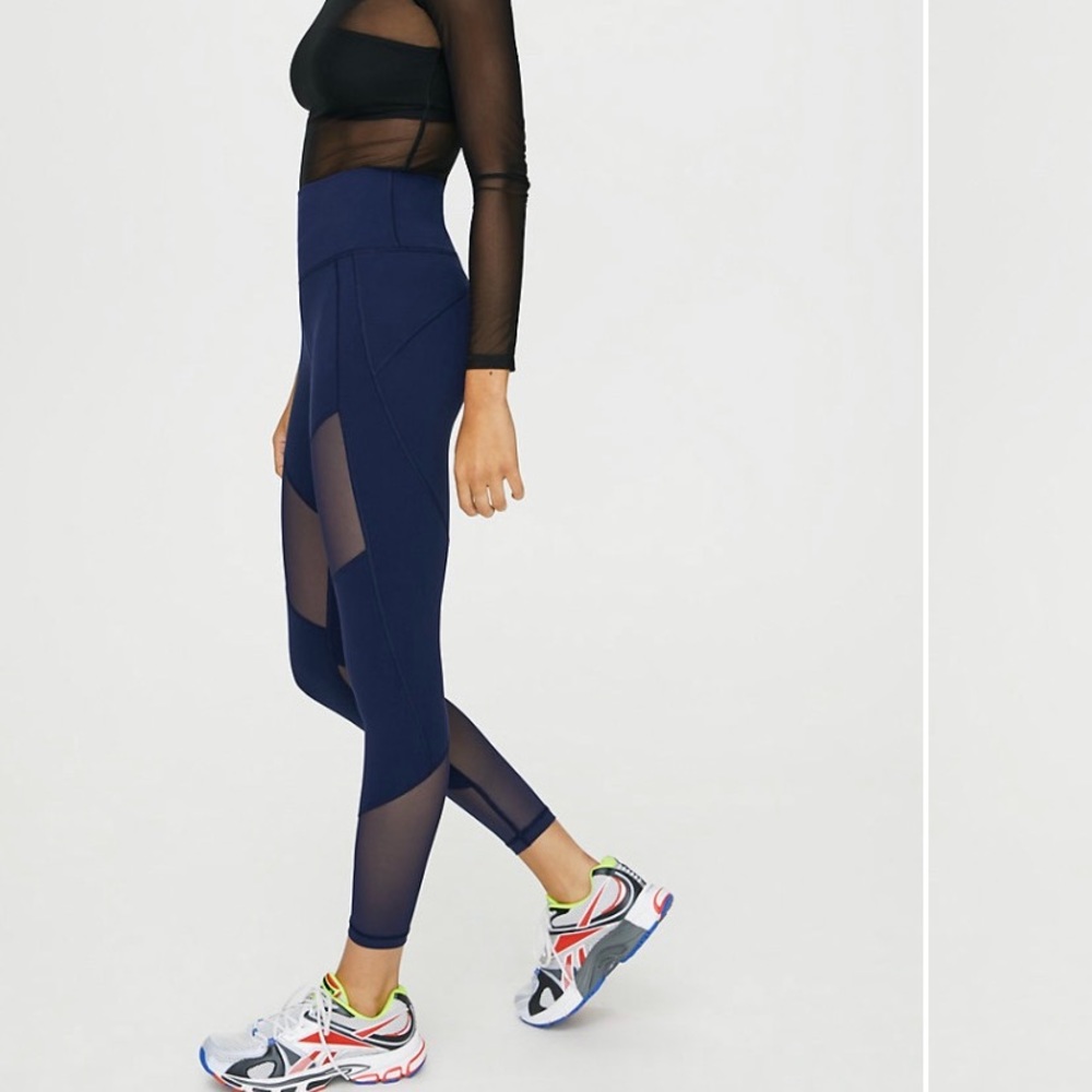 TNA Atmosphere Leggings